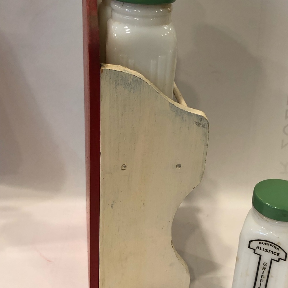 Vintage Griffith's Spice Jar Set In Holder Green Lids Used Milk White Rare-Read - Picture 8 of 16